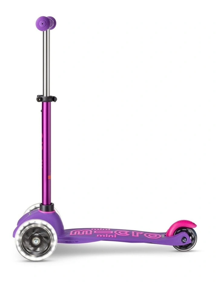 Mini Deluxe LED 3 Wheel Scooter in Purple/Pink image 3