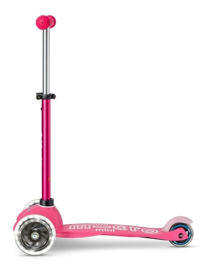 Mini Deluxe LED 3 Wheel Scooter in Purple/Pink image 3