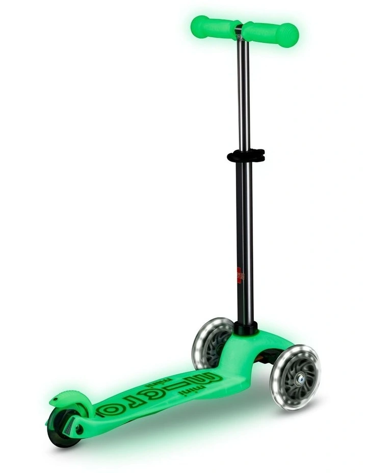 Mini Deluxe Glow LED 3 Wheel Scooter in Icy Lime image 4