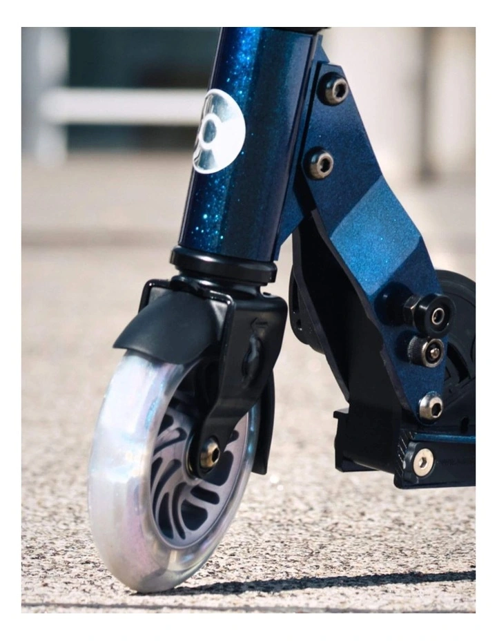 Sprite Light Up Pearl Kids Scooter in Purple/Blue image 6