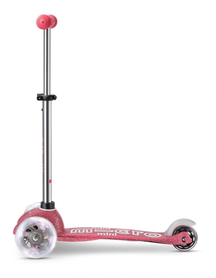 Mini Deluxe Glitter LED 3 Wheel Scooter in Pink image 4