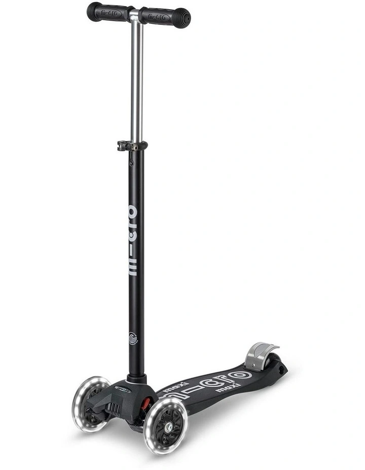 LED Maxi Deluxe ECO Scooter in Black image 1