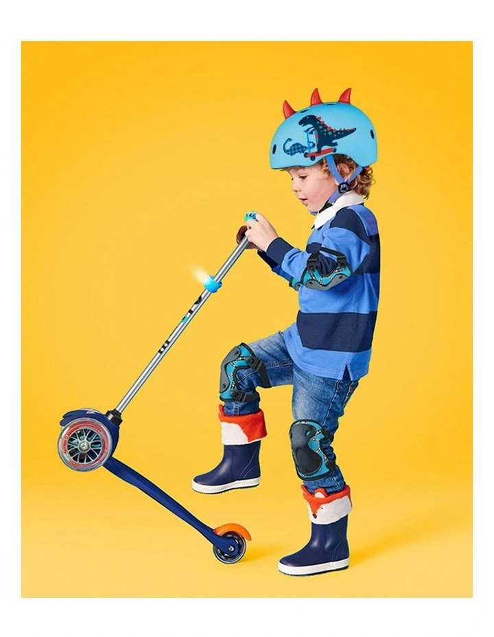 Bike Helmet 3D in M / Scootersaurus image 3