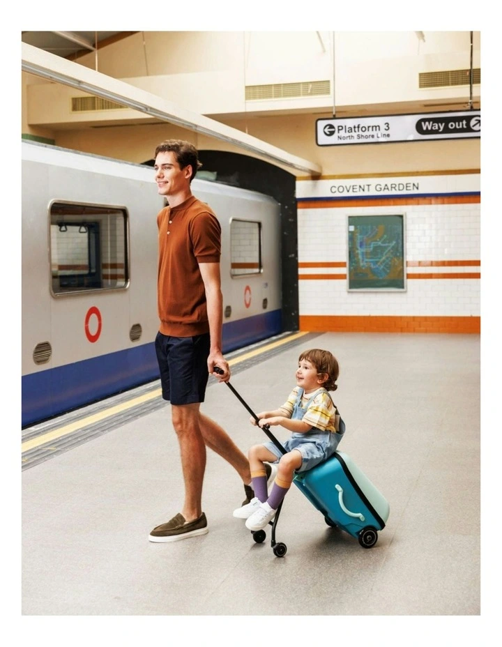 Ride On Luggage Eazy Allrounder in Bright Blue image 2