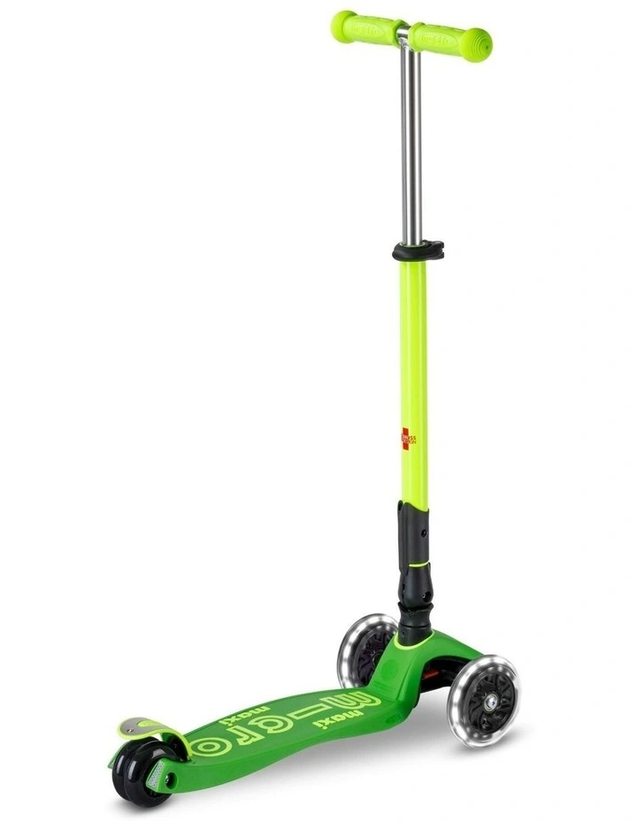 Maxi Deluxe LED 3-Wheel Foldable Scooter in Parrot Green image 3