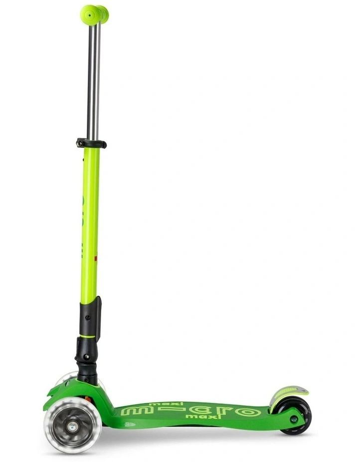 Maxi Deluxe LED 3-Wheel Foldable Scooter in Parrot Green image 4