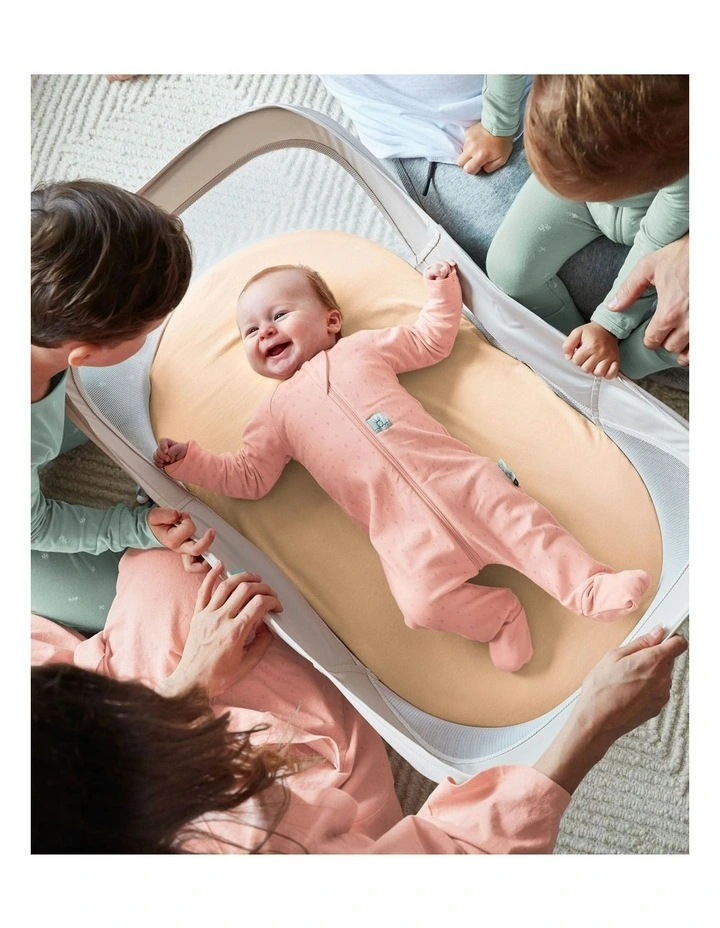 Easy Sleep Portable Bassinet in Ecru image 2