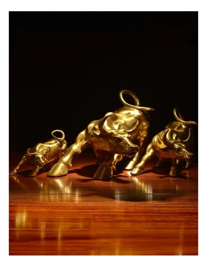 Home Figurine Bull Resin in Gold image 3