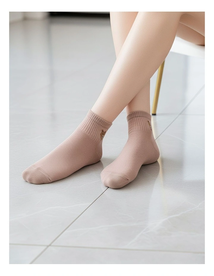 Anyfootwear Womens Ankle Socks 5 Pairs Size 5-9  Bear Cartoon, Striped & Solid Casual image 2