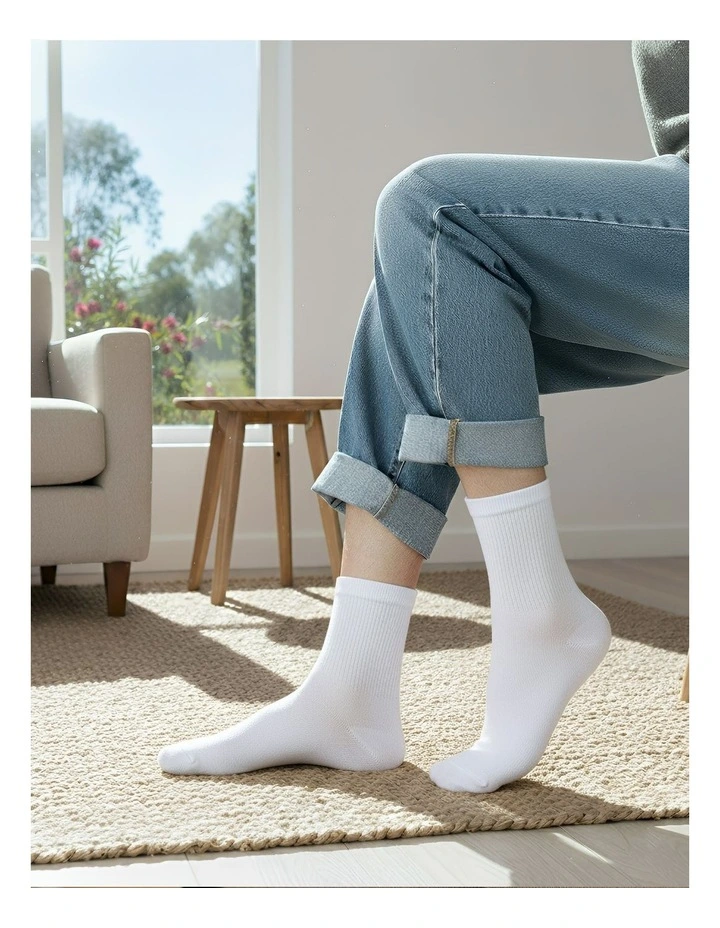 Size 4-10 Sports Socks 5 Pairs in White image 2