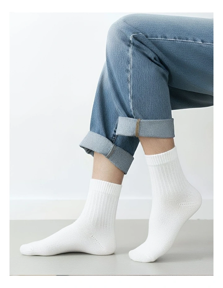 Size 4-10 Sports Socks 5 Pairs in White image 3