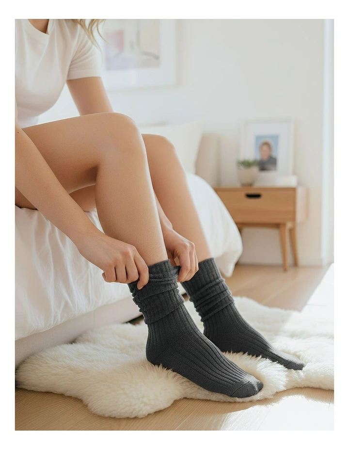 One Size 36-43 Retro Long Knitted Socks 5 Pairs in Gray image 5