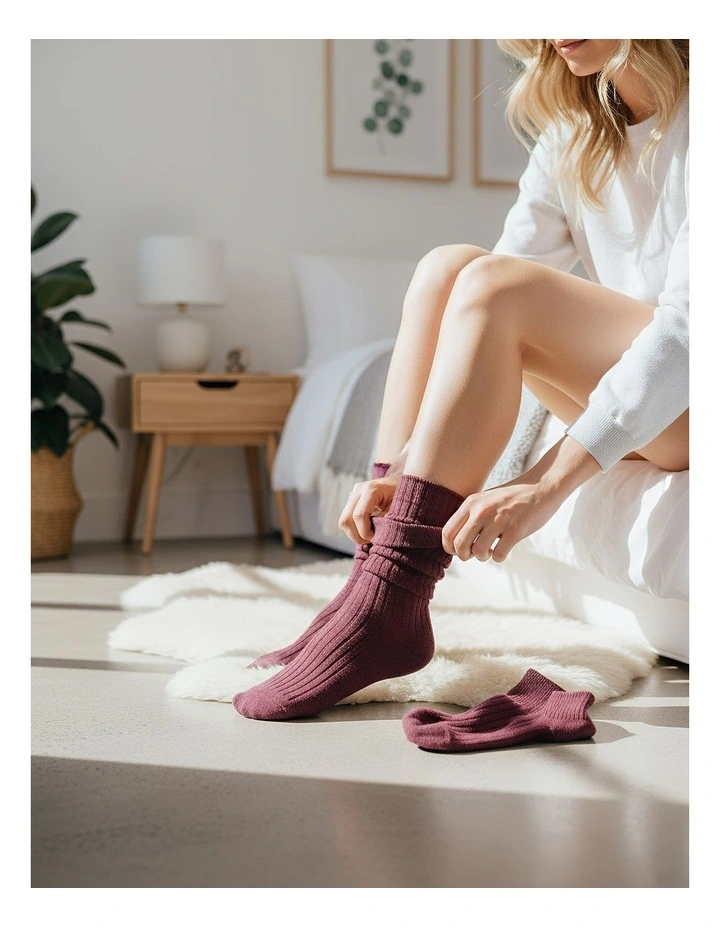 One Size 36-43 Retro Long Knitted Socks 5 Pairs in Purple image 3