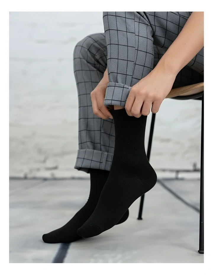 Long Cotton Socks 5 Pairs 43-48 in Black image 5