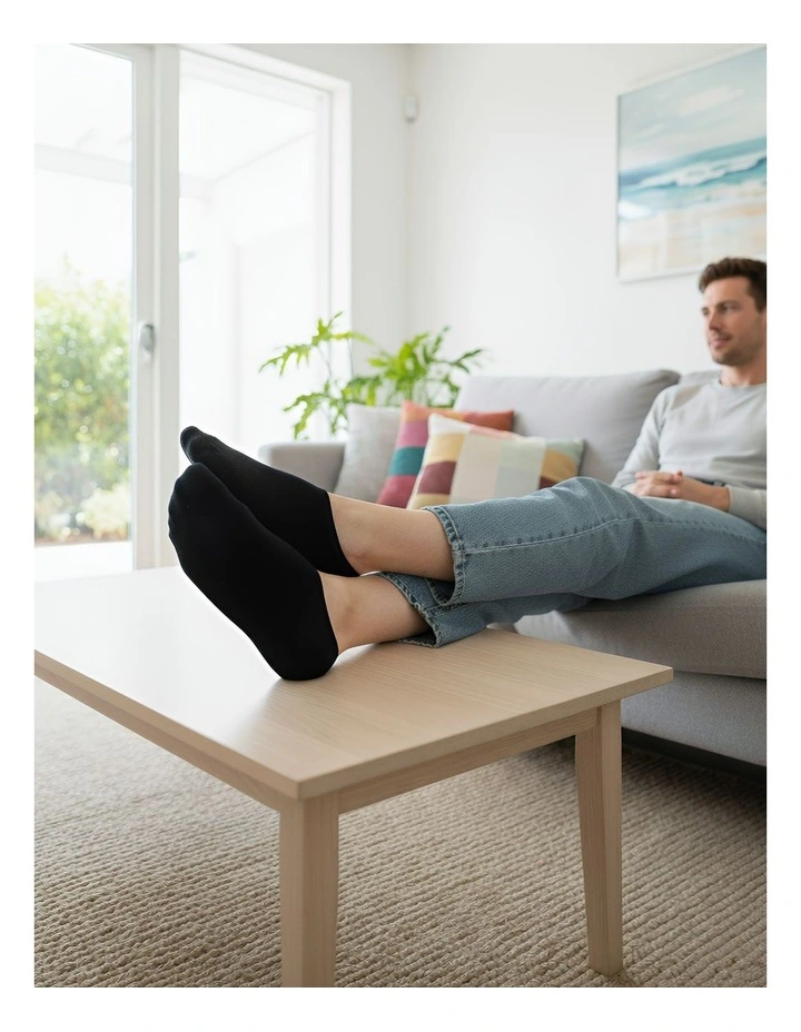 Size 4-9 Boat Socks 5 Pairs in Black image 4