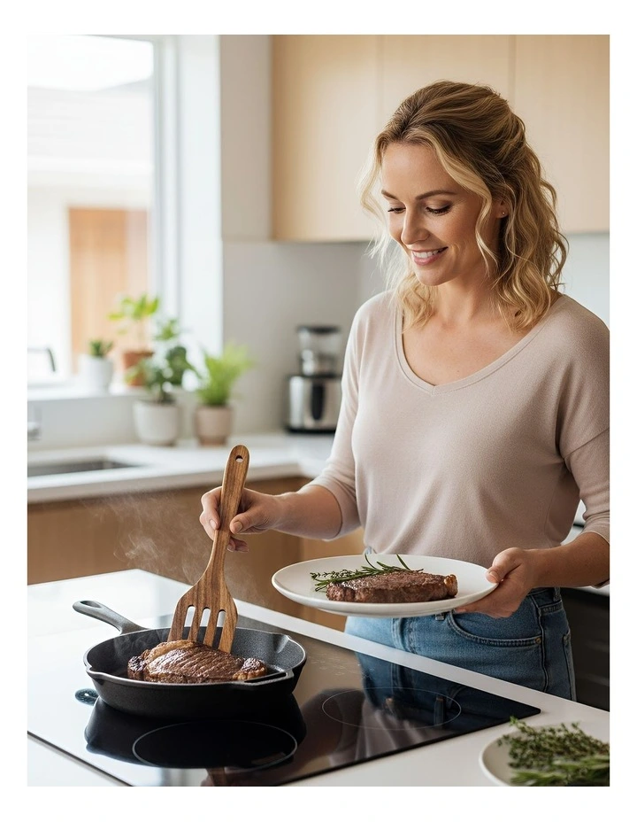 Wood Kitchen Spatula 2 Pieces in Brown image 2