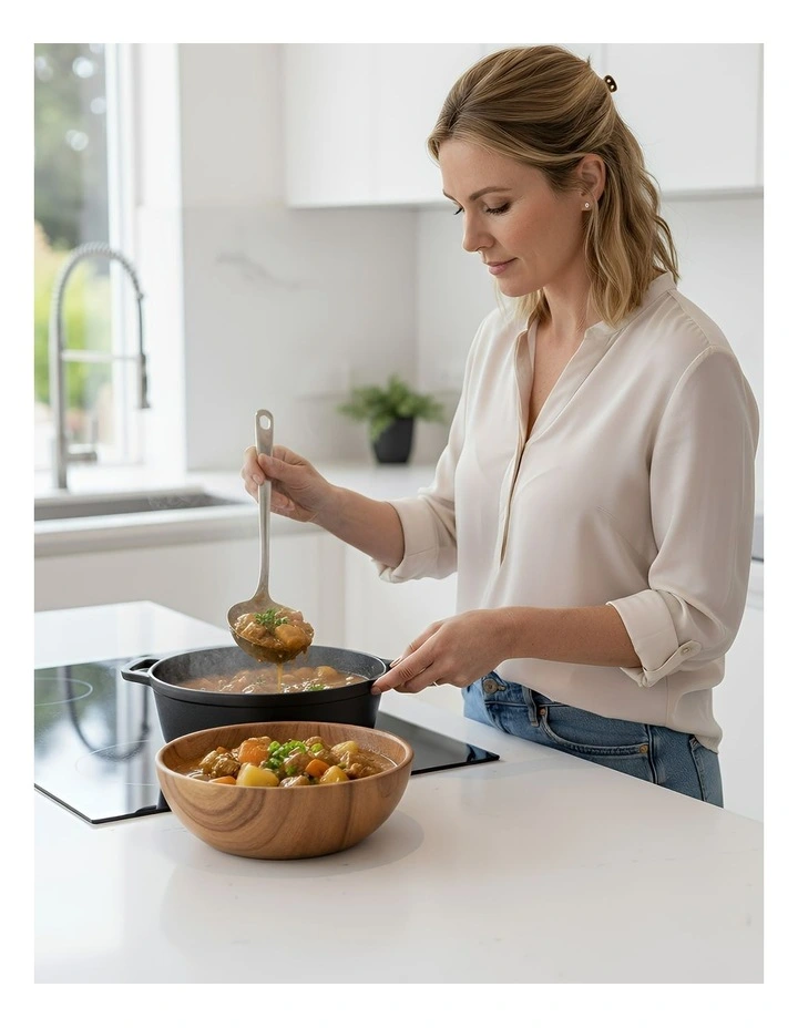 Medium Acacia Wood Salad Soup Bowl in Natural image 3