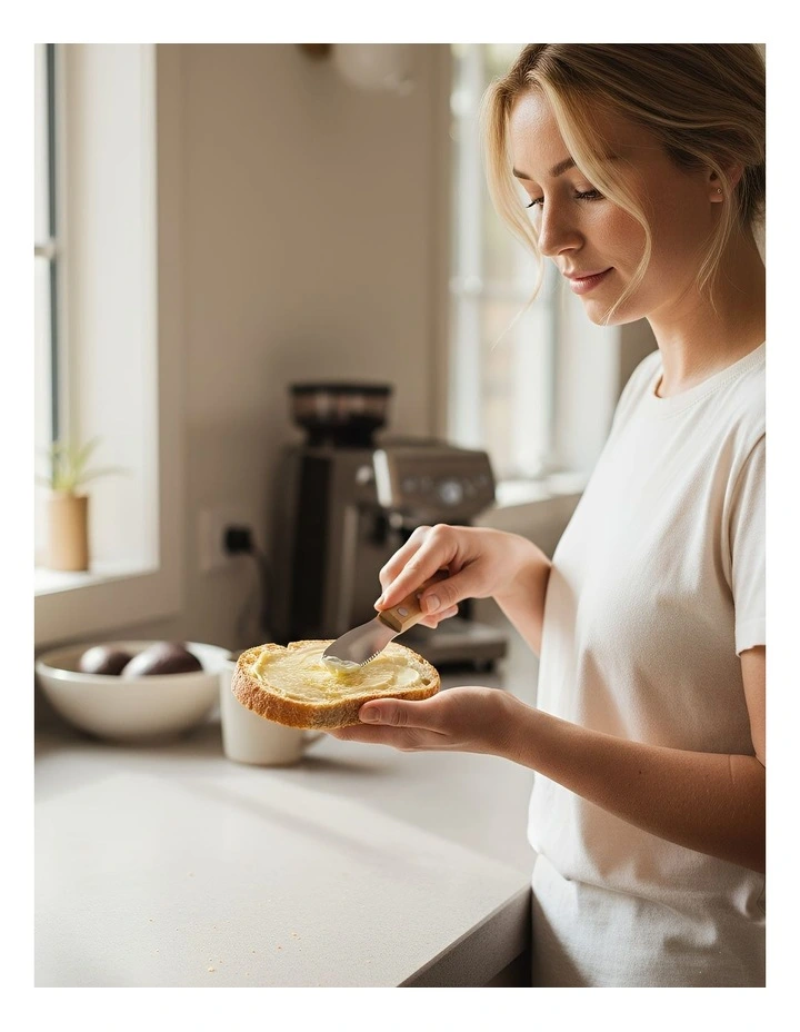Wooden Butter Knife 3 Pieces in Natural Brown image 3