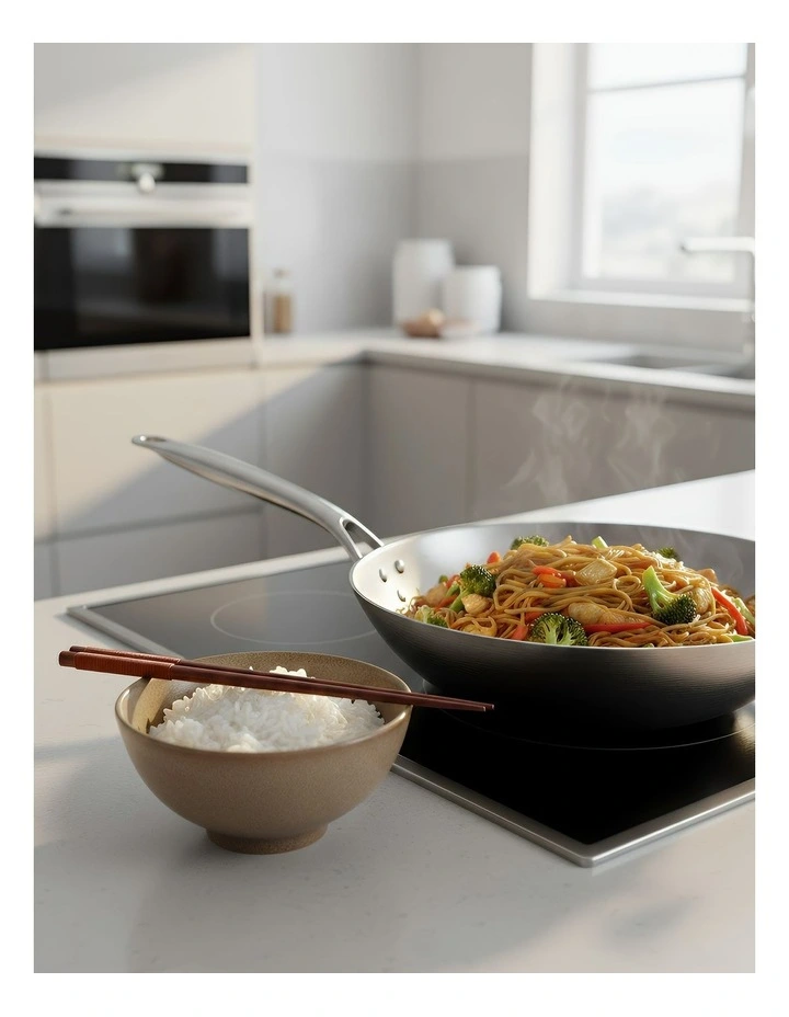 Wooden Chopsticks 4 Pairs in Beige image 3