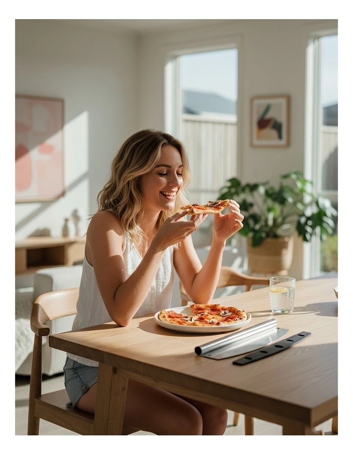 Stainless Steel Sharp Pizza Cutter With Protective Cover 35x11Inch in Silver image 5