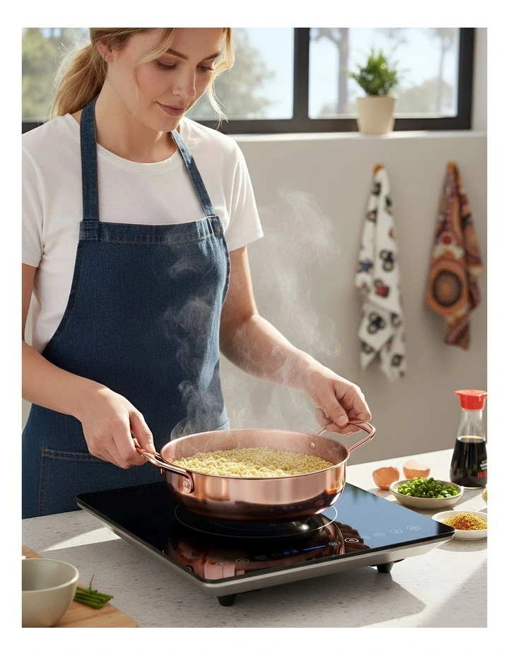 Large Stainless Steel Stock Pot in Rosegold image 3