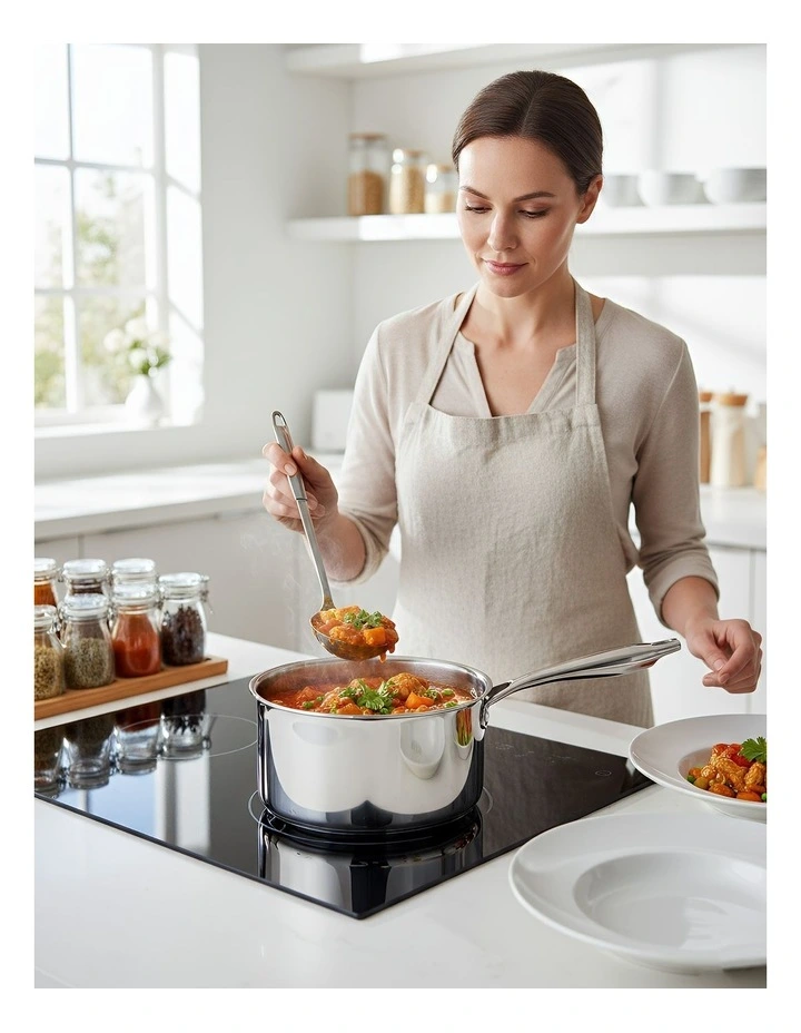 Stainless Steel Saucepan in Silver image 3