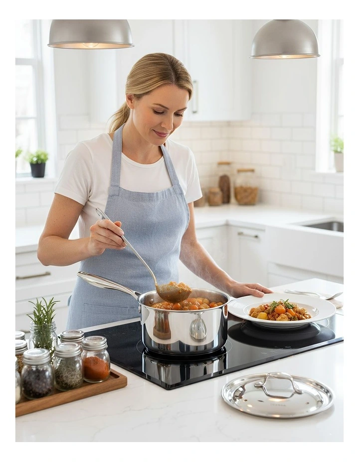 Stainless Steel Saucepan in Silver image 5