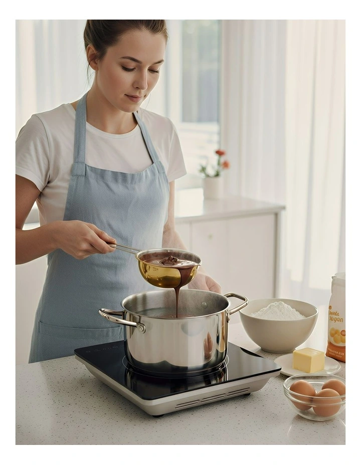 Chocolate Melting Pot 2 Piece in Gold image 5