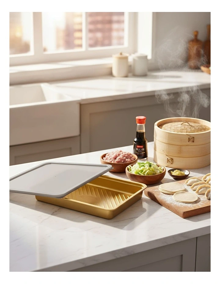 Crisper Box with Sealed Lid 2 Pieces in Gold image 2