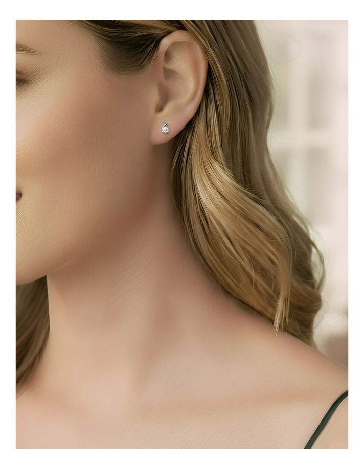 Fashion Earrings in Silver image 2