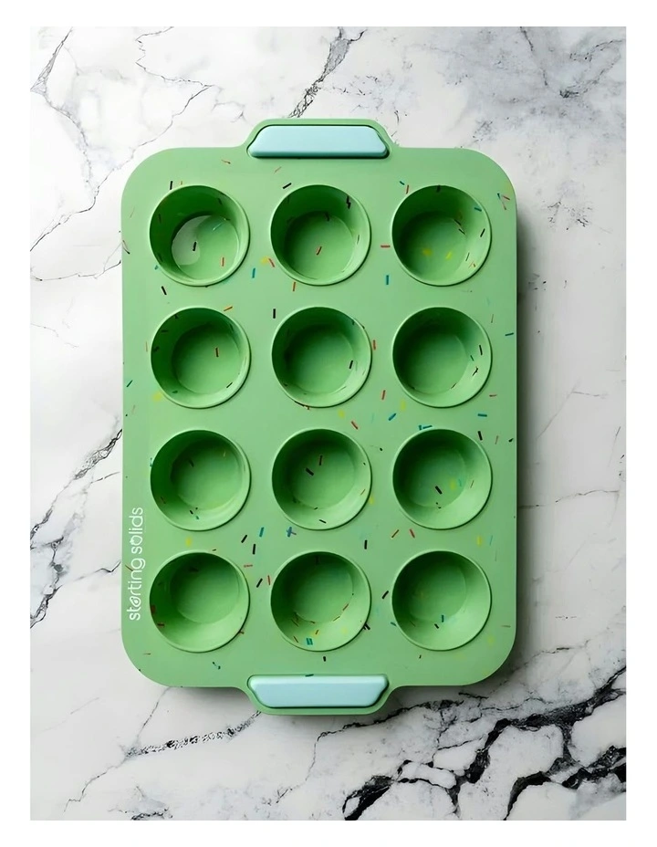 Dainty Dozen Baking Tray in Mint Crisp image 1