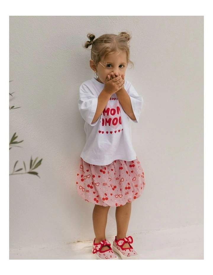 Felix Tee in Mon Amour image 3