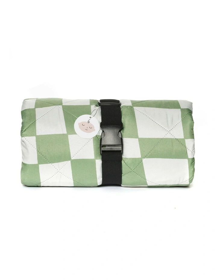 Parker Picnic Rug in Green image 1