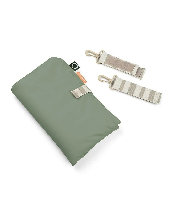 Quilted Changing Bag in Green image 3