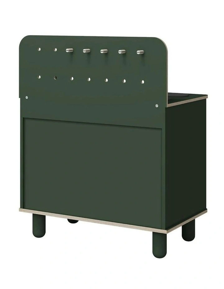 Kitchen in Green image 4