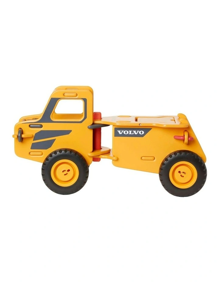 Volvo Truck image 3