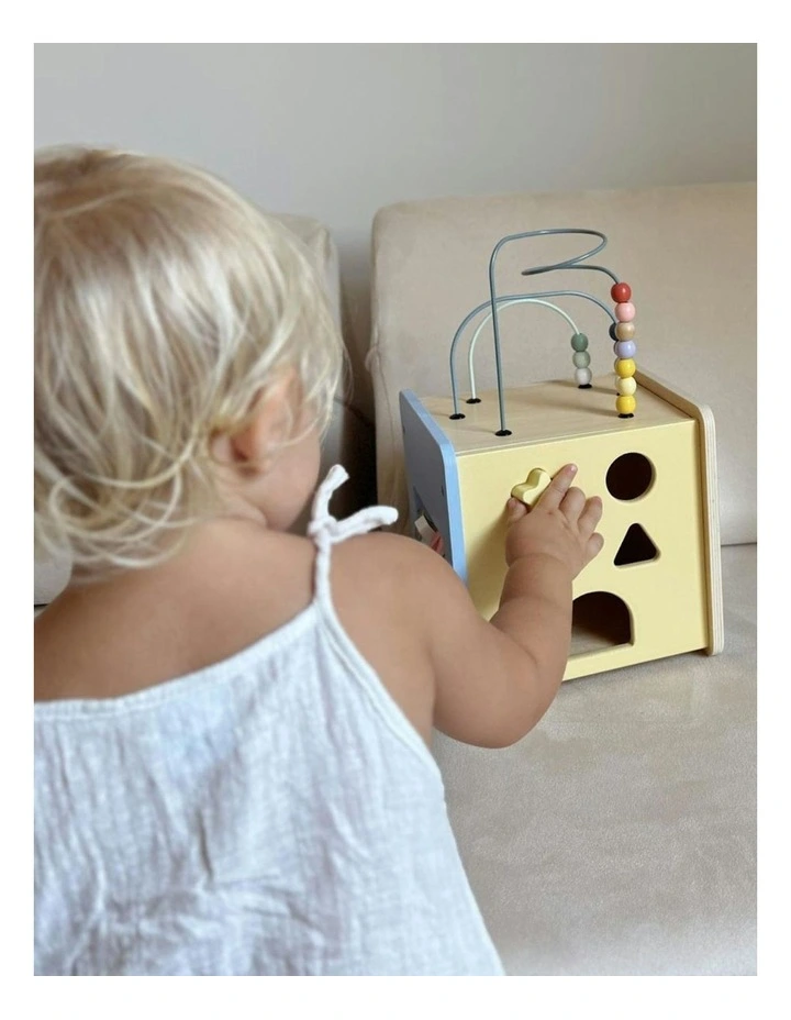 Toys Essentials Mini Activity Cube image 3