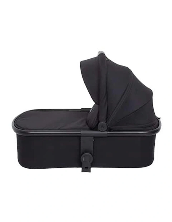 Phantom Carry Cot in Black image 2