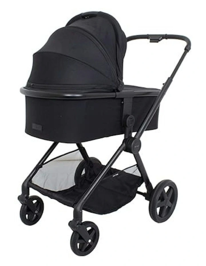 Phantom Carry Cot in Black image 3