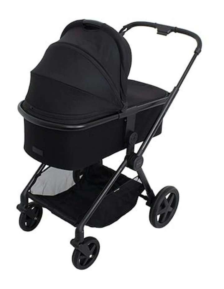 Phantom Carry Cot in Black image 4