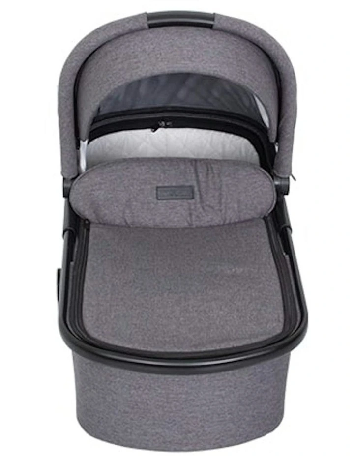 Phantom Carry Cot in Grey image 2