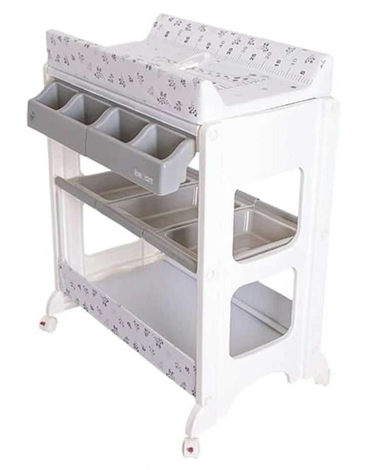 Omega Giraffe Change Table in Grey image 4