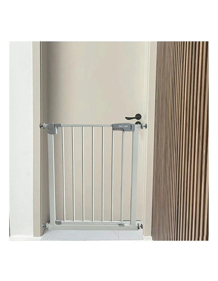 Safety Gate in White image 3