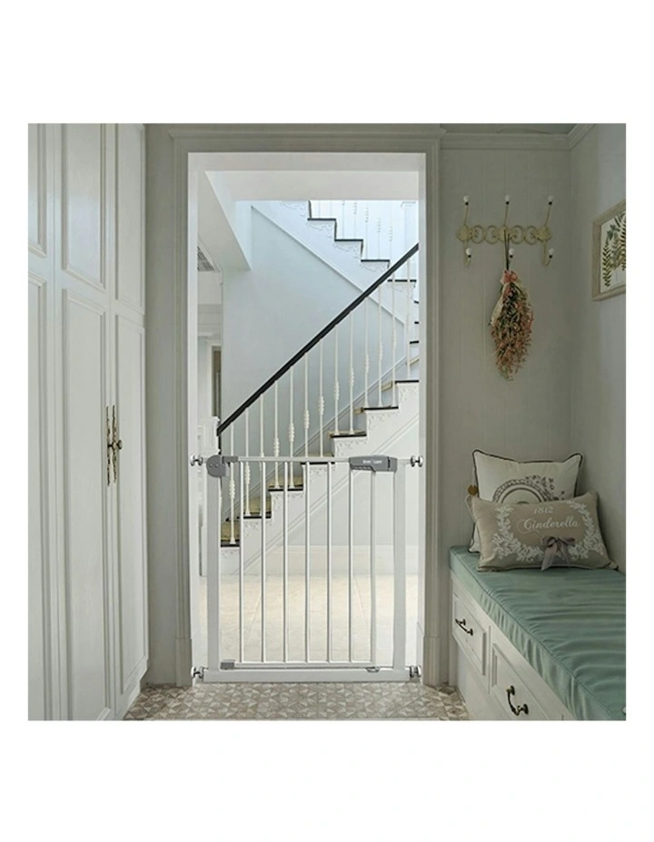 Safety Gate in White image 6