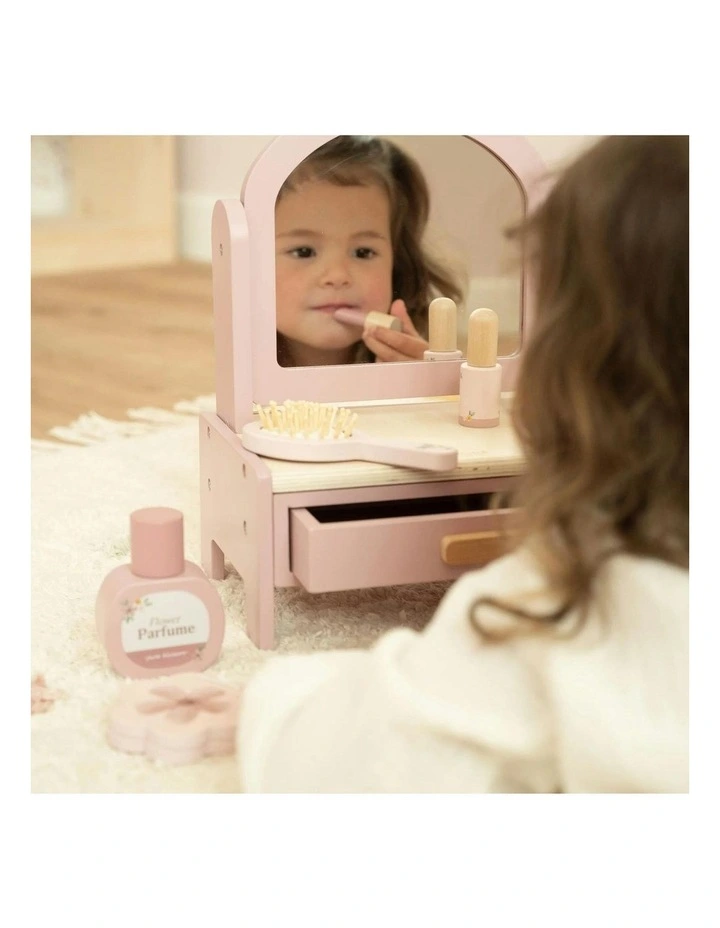 Roleplay Vanity Table - Small image 2