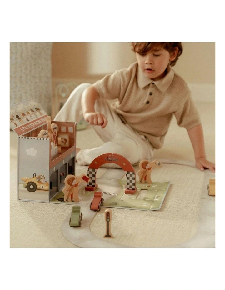 Roleplay Play Case with Race Track image 2