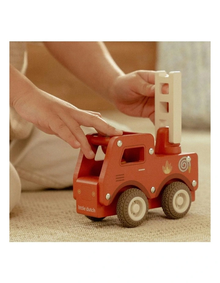 Rollplay Firetruck image 2