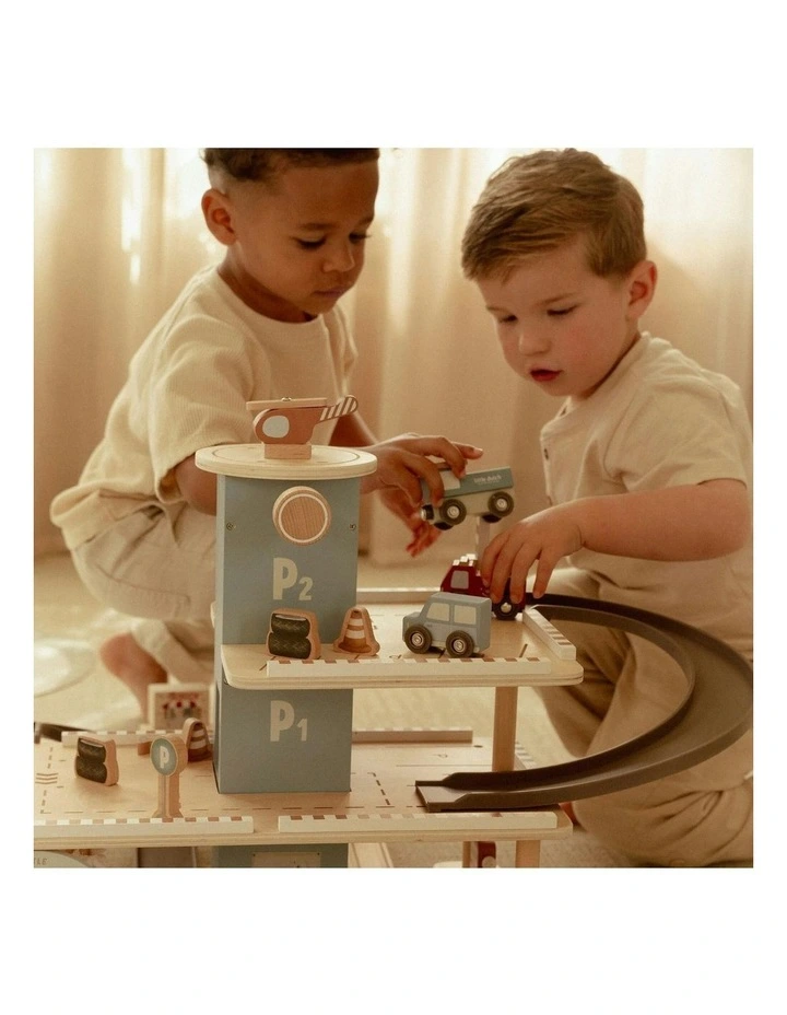 Roleplay Parking Garage image 2