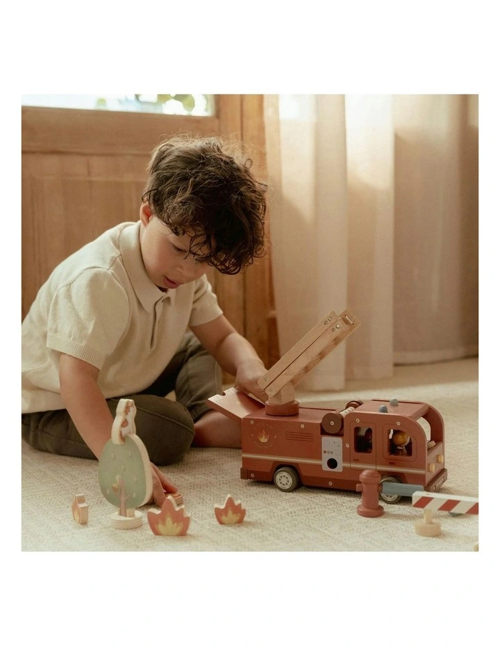 Roleplay Fire Truck Set image 2