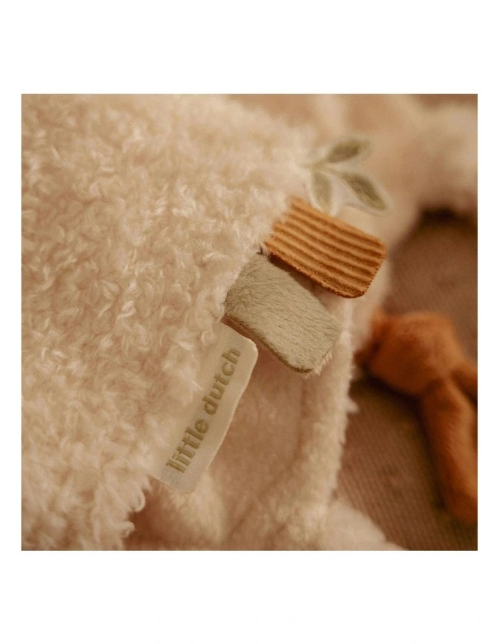 Newborn Naturals Cuddle Cloth Little Goose image 5